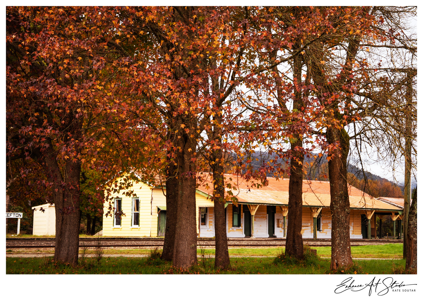 Take me to the train station